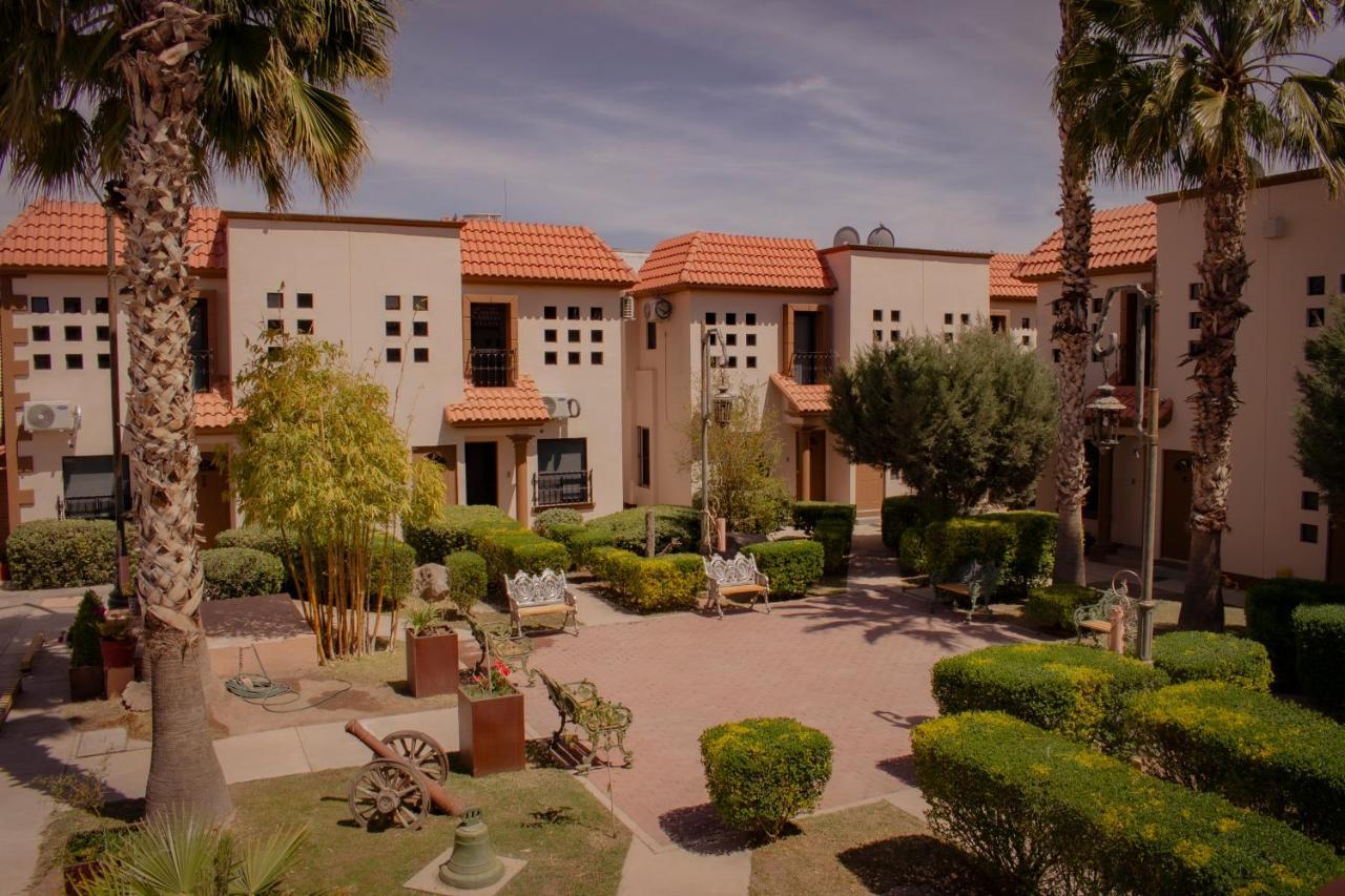 Suites Cervantes Chihuahua Dış mekan fotoğraf