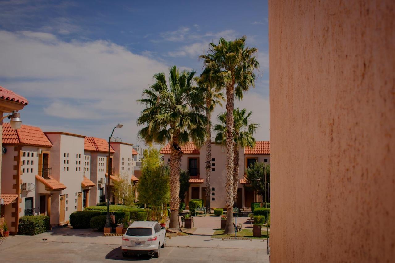 Suites Cervantes Chihuahua Dış mekan fotoğraf