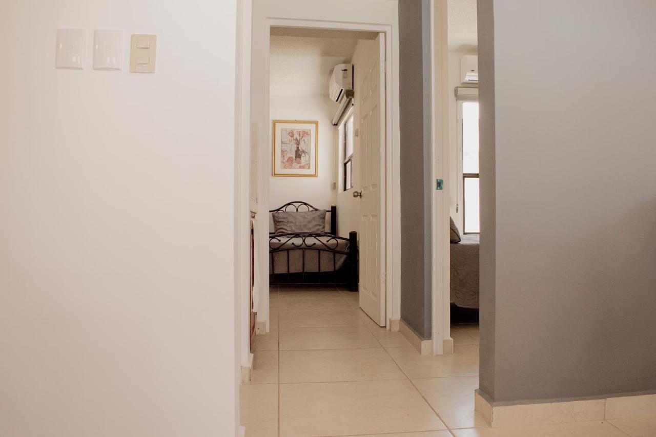 Suites Cervantes Chihuahua Dış mekan fotoğraf