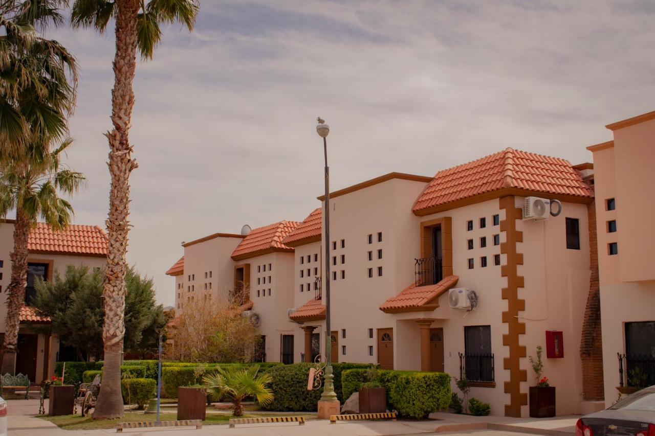 Suites Cervantes Chihuahua Dış mekan fotoğraf