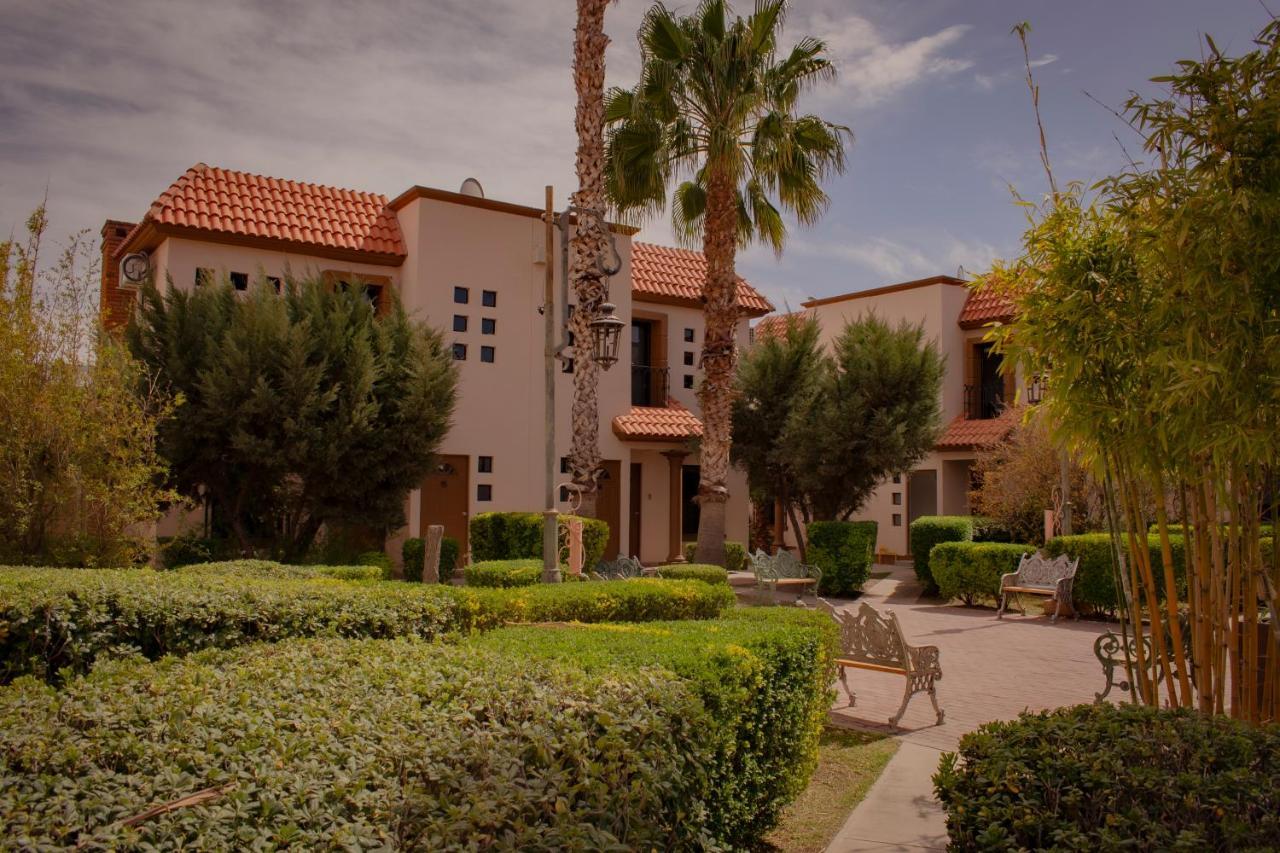 Suites Cervantes Chihuahua Dış mekan fotoğraf