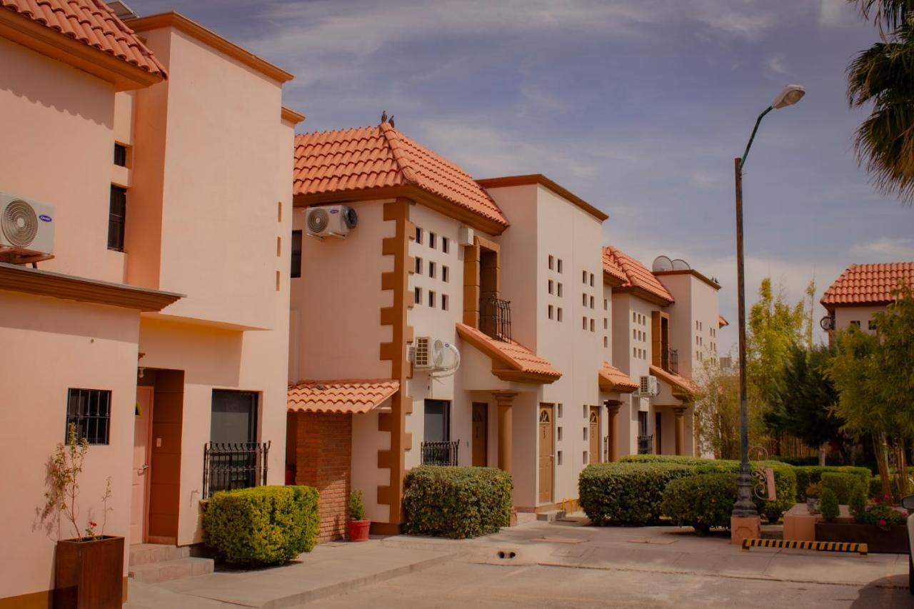 Suites Cervantes Chihuahua Dış mekan fotoğraf