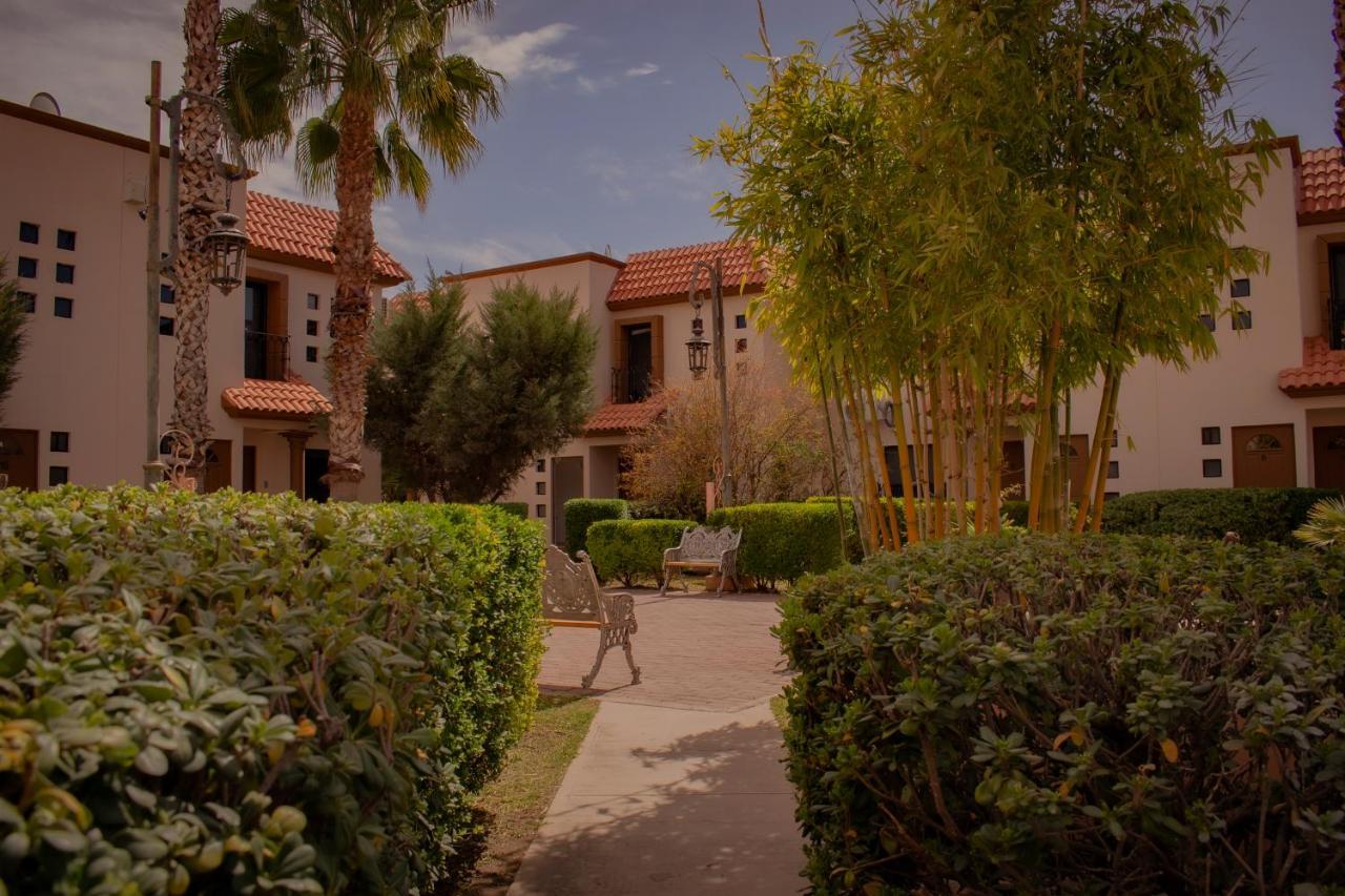 Suites Cervantes Chihuahua Dış mekan fotoğraf